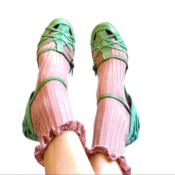 Vintage Mint Green Strappy Shoes - Picture 2 of 4